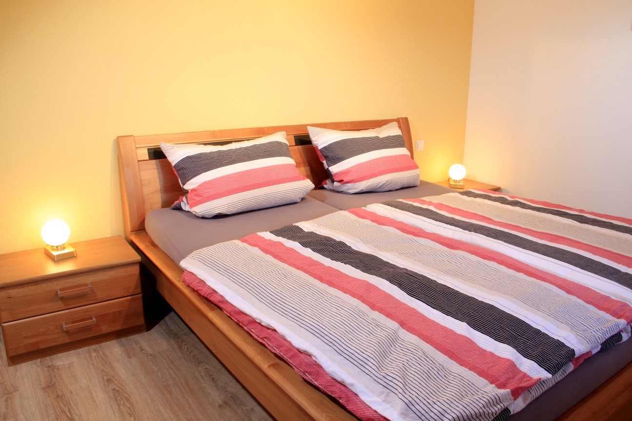 1. Schlafzimmer Wohnung 4 und 5